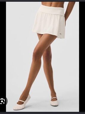 ALO Yoga Cream Mini Skirt